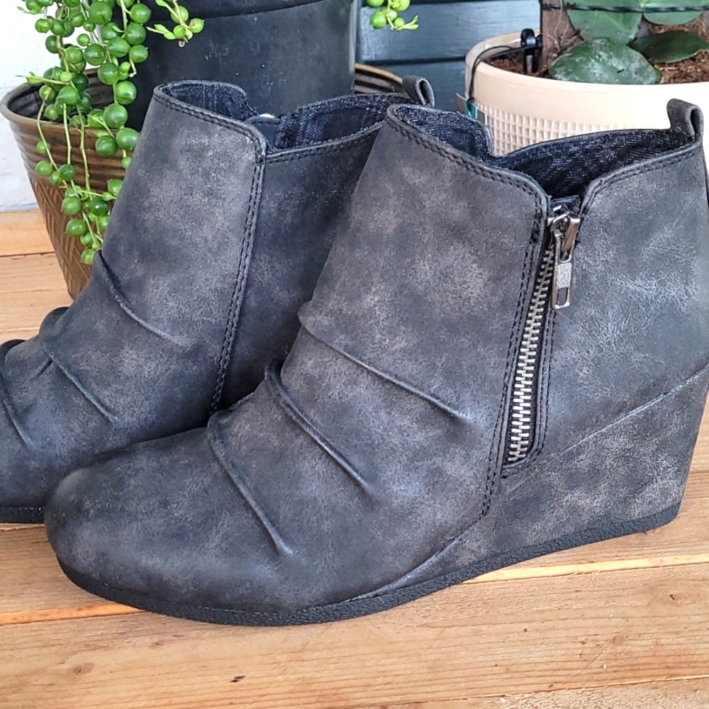 Maurices chrome wedge shoes